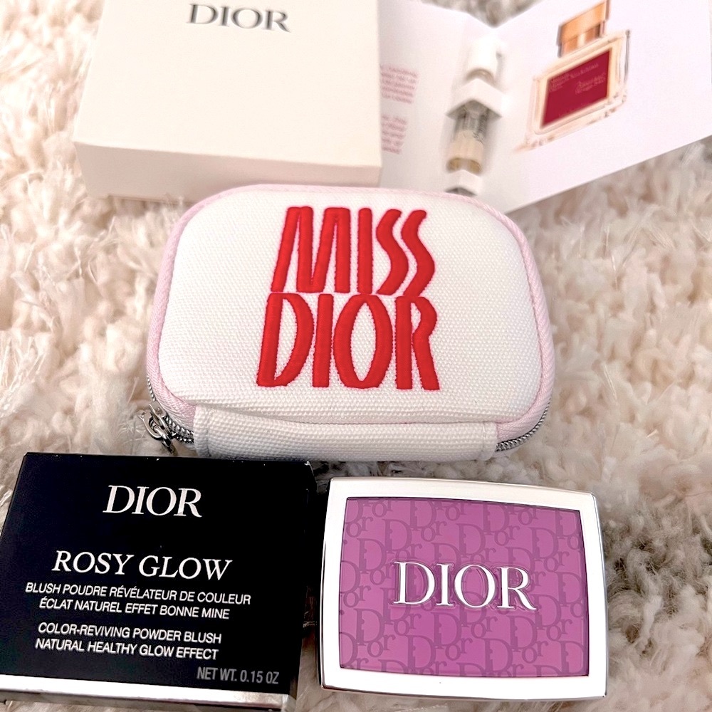 NIB Miss Dior pouch & Dior Rosy Glow Blush with Fragrance Samples